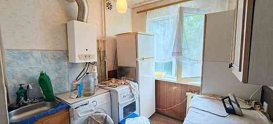 Продам 1 ком. район Калининского рынка Донецк