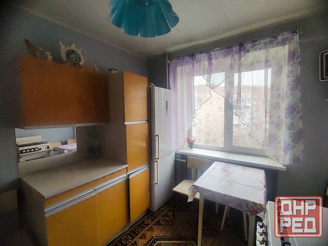 продаётся светлая и очень уютная однокомнатная квартира 37,1 м ² в самом центре города! собственник Донецк - изображение 7