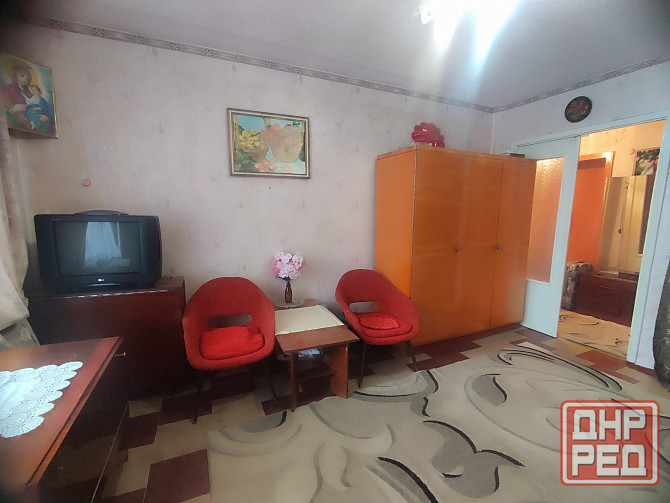 продаётся светлая и очень уютная однокомнатная квартира 37,1 м ² в самом центре города! собственник Донецк - изображение 3