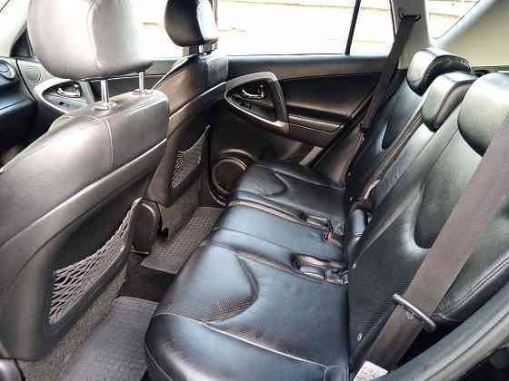 Тойота Rav 4 Донецк
