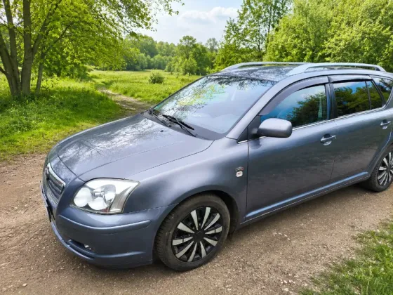 Toyota Avensis 2.0 MT, 2004, 220 000 км Брянка