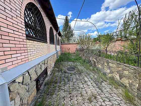 3-этажный дом 690 м² + гараж+подвал Донецк
