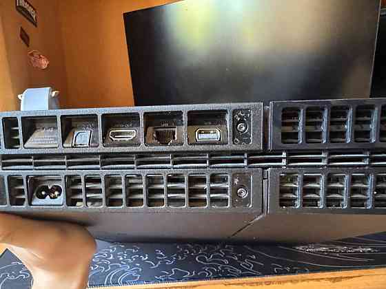Продам PlayStation 4 FAT 500GB Донецк