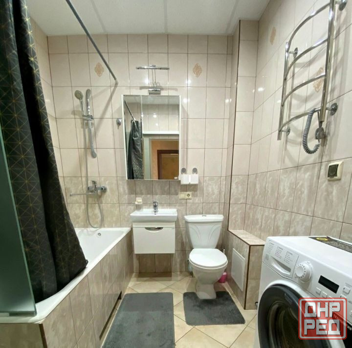 Сдаётся однокомнатная квартира в Буденовском районе на пл. Буденного Донецк - изображение 5