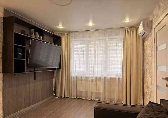 Сдаю двухкомнатную квартиру 45.0 м² этаж 1/5 город донецк, киевский район, травматология, пешая дост Донецк