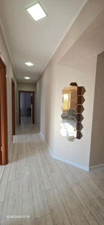 Продам 3-х комнатную квартиру в Донецке Донецк