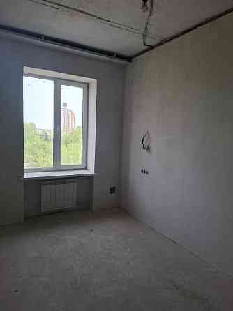 Драмтеатр, б-р Пушкина, 3к. кв-ра, сталинка, 4/5 Донецк
