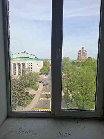 Драмтеатр, б-р Пушкина, 3к. кв-ра, сталинка, 4/5 Донецк