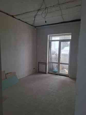 Драмтеатр, б-р Пушкина, 3к. кв-ра, сталинка, 4/5 Донецк