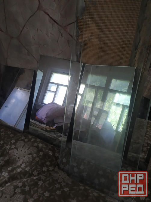 Зеркала и полки из стекла в наборе Донецк - изображение 2
