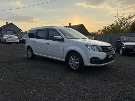 Lada Largus 2023г., 1.6л бензин, мкпп, Пробег 110 тыс.км! (родной), Тех. осмотр не требуется. Торез