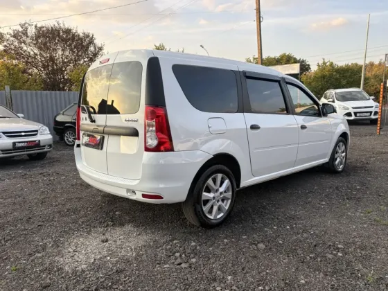 Lada Largus 2023г., 1.6л бензин, мкпп, Пробег 110 тыс.км! (родной), Тех. осмотр не требуется. Торез