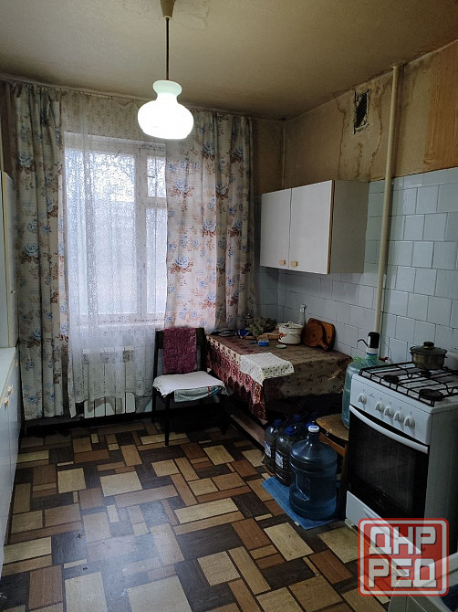 Продаётся 4-х комнатная квартира в Кировском районе, Текстильщик. Донецк - изображение 2