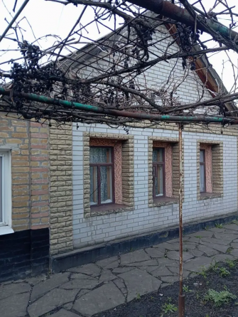Продам дом на Магистральном, рядом с Галактикой Донецк
