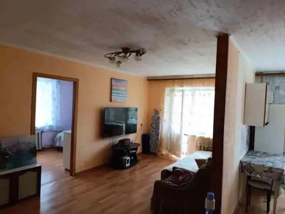 Продается 2к кв Изумруд Донецк