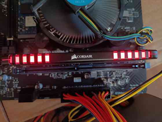 Оперативная память Corsair DDR4 8Gb Макеевка