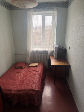 Продам 2-ком. квартиру в Куйбышевском районе города Донецк, микрорайон Азотный, ул. Добронравова Донецк