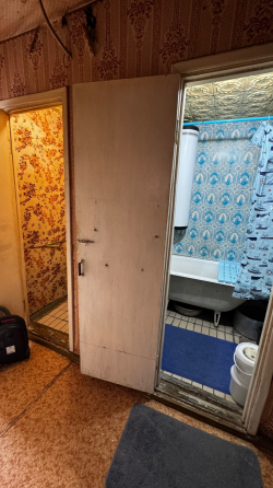 Продается квартира 3-х комнатная квартира г. Торез, в лучшем доме на ул. Пушкина, д. 8 Торез