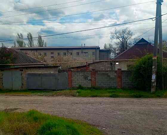 Продам 3-ком. дом в Ленинском районе города Донецк, ориентир рынок Соловки. Донецк