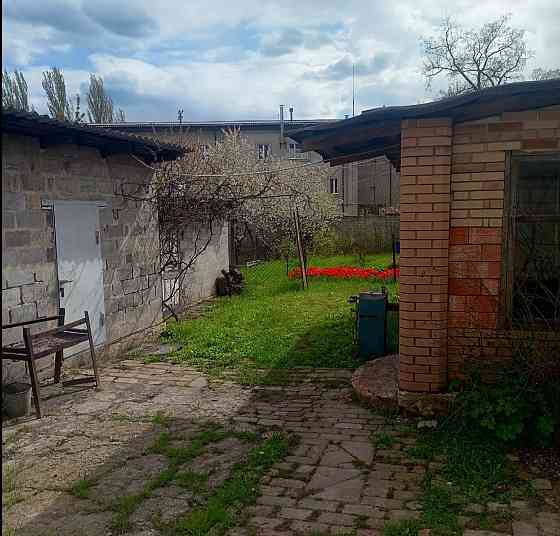 Продам 3-ком. дом в Ленинском районе города Донецк, ориентир рынок Соловки. Донецк
