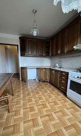 Сдается просторная трехкомнатная квартира в Калининском районе Донецк