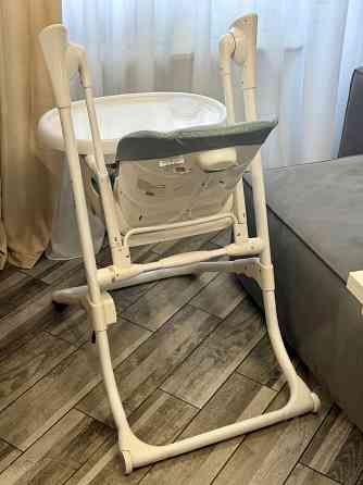 столик для кормления, шезлонг с автоукачиванием. CARRELLO Донецк