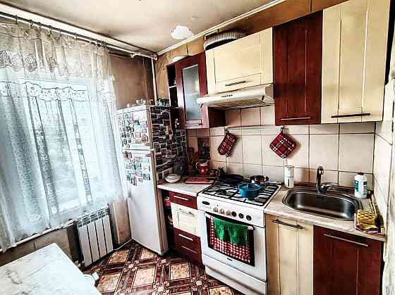 Продам 1 комнатную квартиру на 17 микрорайоне Мариуполь