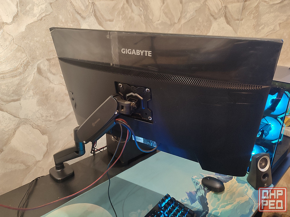 Монитор Gigabyte M32UP, 3840x2160, IPS, 160Гц, 2хHDMI, 1хDP, черный Донецк - изображение 2