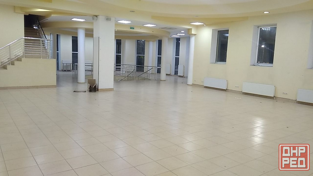 Сдам в Аренду Торговый Центр в Луганске. Ремонт. Парковка. Центр. Луганск - изображение 3