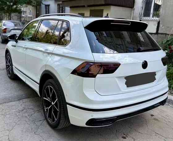 Volkswagen Tiguan R-Line Официальный весь в родном окрасе состояние новой машины ! Донецк