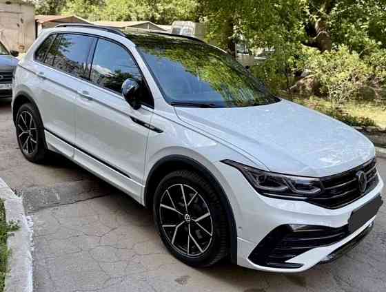 Volkswagen Tiguan R-Line Официальный весь в родном окрасе состояние новой машины ! Донецк