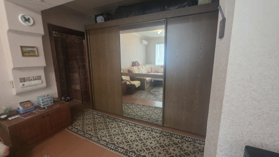 Продаётся 3к квартира г.Макеевка Советский район, м-н Первомайский ( ориентир магазин Космос) Макеевка