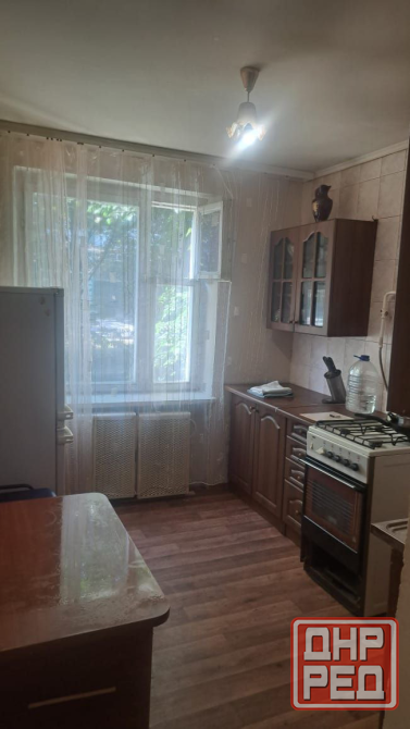 Продам 2х комнатную квартиру Куйбышевский район Азотный ул Сомова Донецк - изображение 1