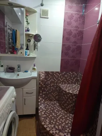 Срочно продам 2к.кв г. Макеевка, Горняцкий район "Зеленый" Макеевка