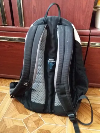 Продам рюкзак черный Донецк