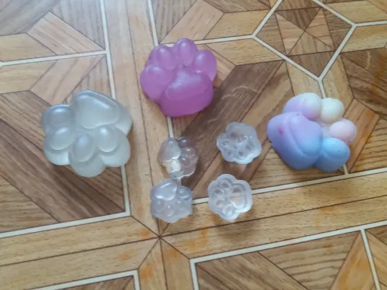 Продам игрушку антистресс лапку Донецк