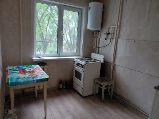 Продам 2-х ком. квартиру в Калининском р-не Донецка. Калининский рынок. Донецк