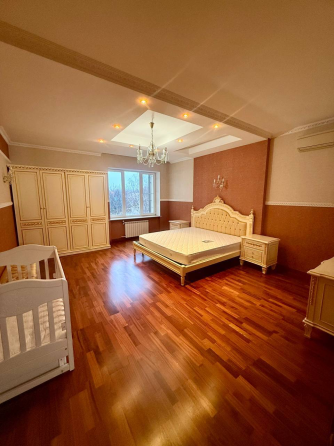 Продажа шикарной квартиры 170 кв.м. Центр (ул. Соловьяненко) Донецк