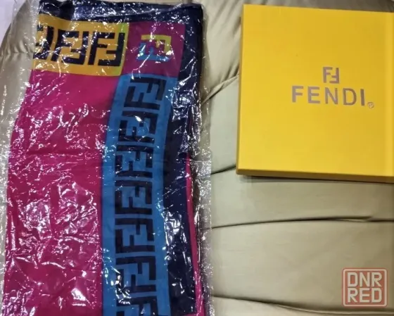 Женский шелковый платок Fendi Италия Донецк