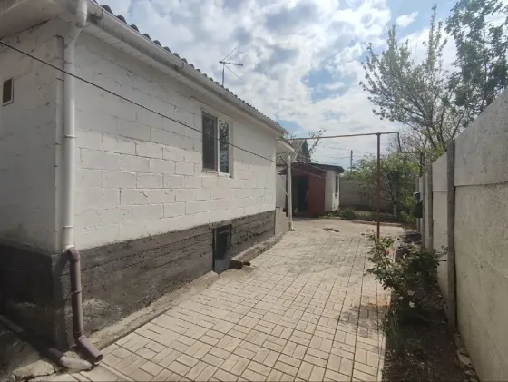 Продам жилой дом в Калининском р-не Донецка. Левобережная. Донецк