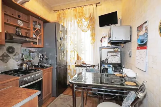 Продам 3ком Сталинка Донецк сити Донецк