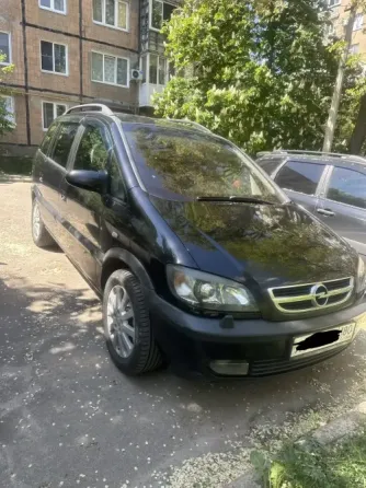 Opel Zafira 2,2 турбо дизель, 2002 года, европейская сборка Донецк
