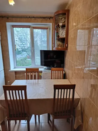 Продам 3х комн., 5/10, капитальный ремонт, ул. Листопрокатчиков Донецк