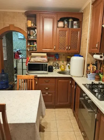 Продам 3х комн., 5/10, капитальный ремонт, ул. Листопрокатчиков Донецк