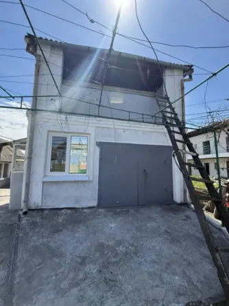 Продаётся уютный загородный дом в курортном посёлке Мелекино Мариуполь