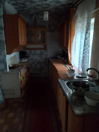 Срочная продажа газифицированного дома г. Харцызск, трубная сторона, 5 мин. от остановки Харцызск