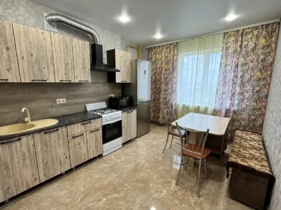 Сдам квартиру улица Ревякина, 40 Донецк