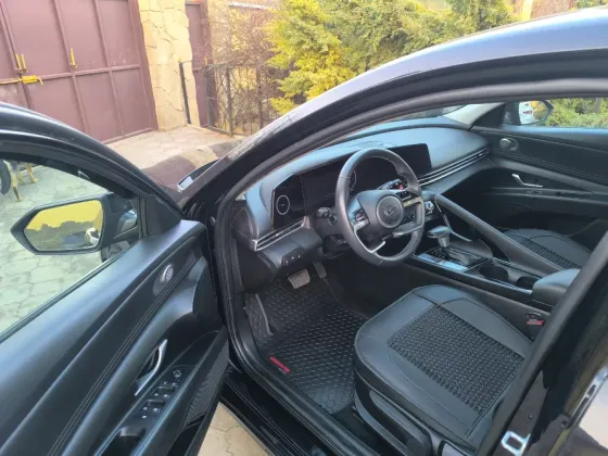 Продам Hyundai Elantra 2022 Донецк