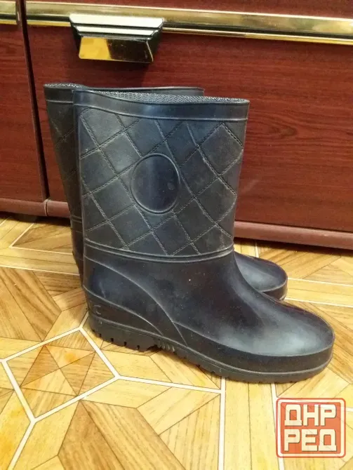 Продам резиновые сапоги р. 35-36 Донецк - изображение 1