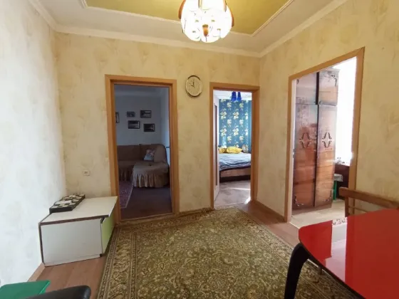 Продам 3-х комнатную квартиру, микрорайон Голубой-1 Донецк